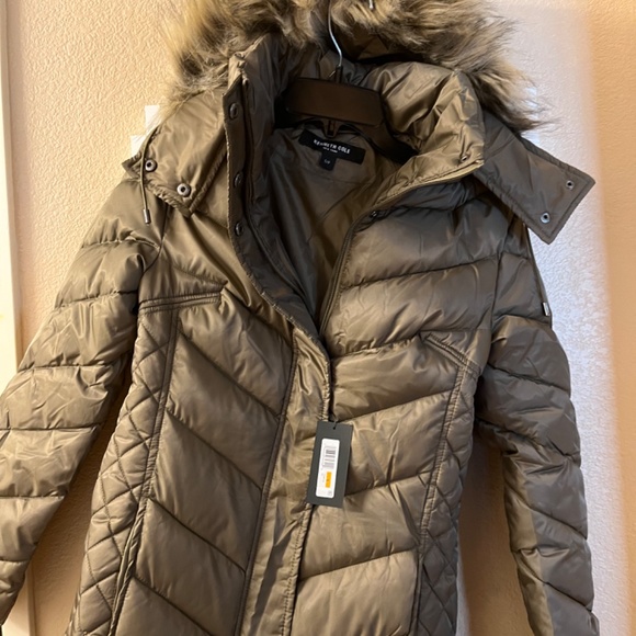 Jacket - Picture 3 of 4